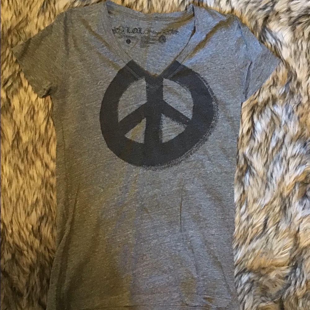 Peace sign t
